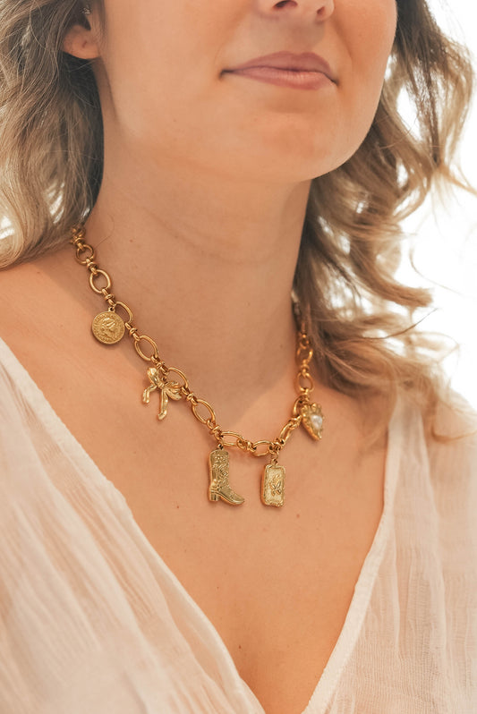 Collier Mystic Cowgirl